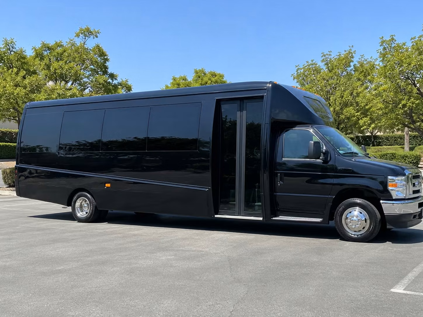 20 passenger minibus