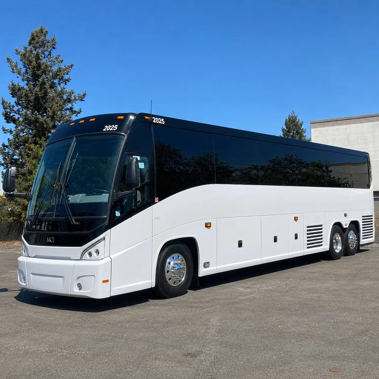 charter bus rentals for robins air force base personnel and contractors