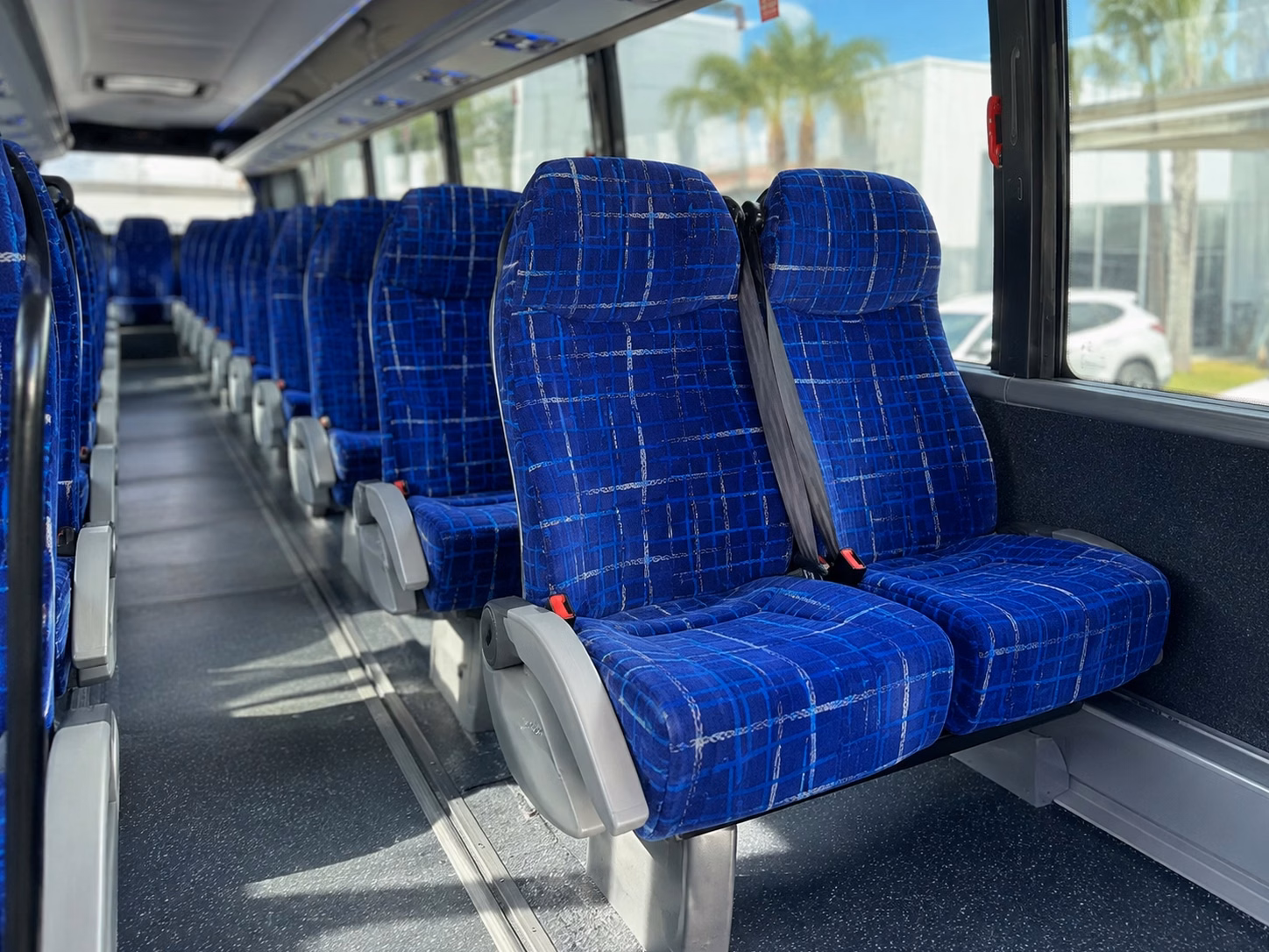 fan bus rentals to truist park ameris bank amphitheatre and georgia dome events